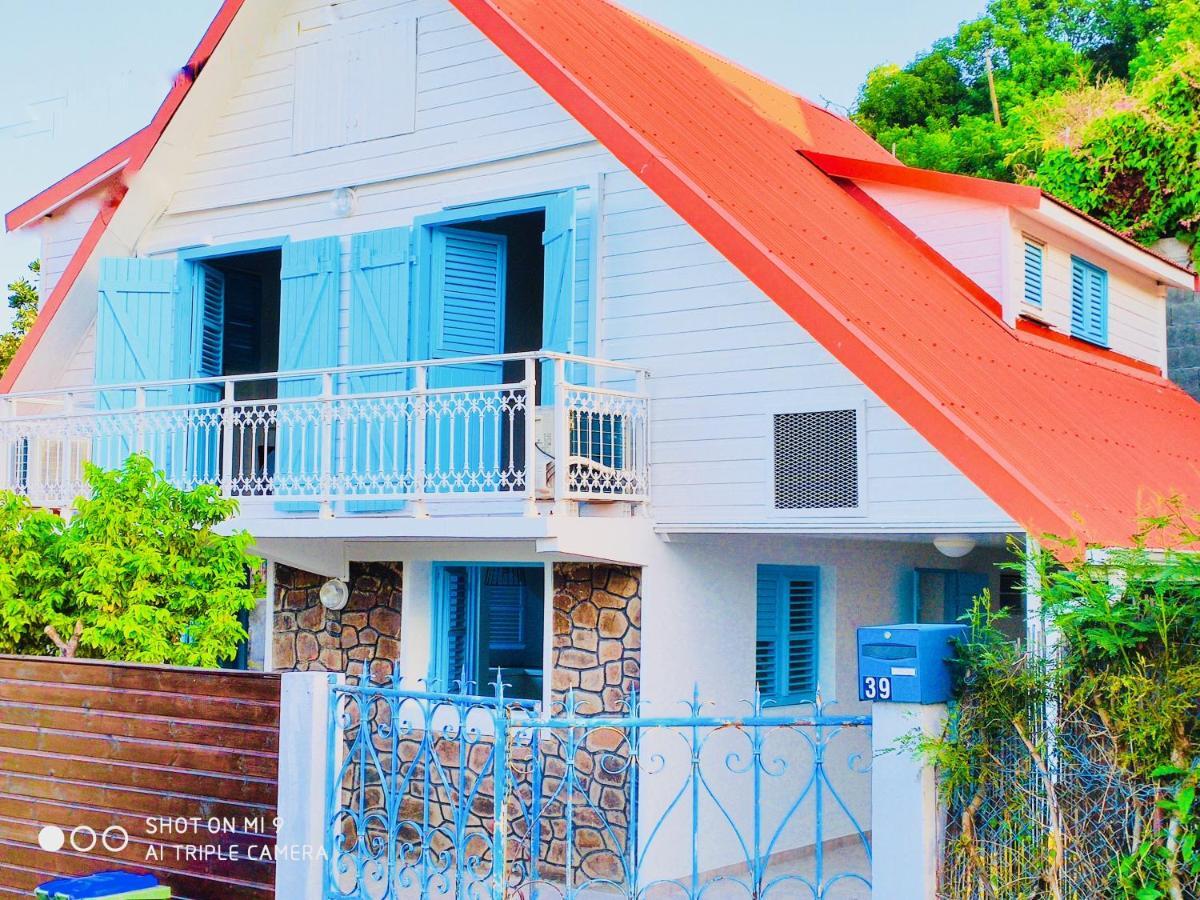 Location Maison Bleue Avec Piscine Privative Au Carbet Martinique Le Carbet Exterior foto