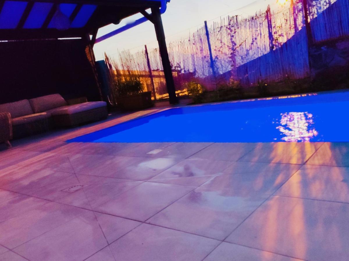 Location Maison Bleue Avec Piscine Privative Au Carbet Martinique Le Carbet Exterior foto